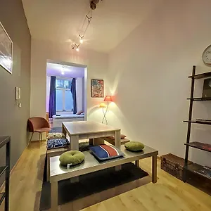 https://apt-cosy-flagey.brusselshotelsbook.com